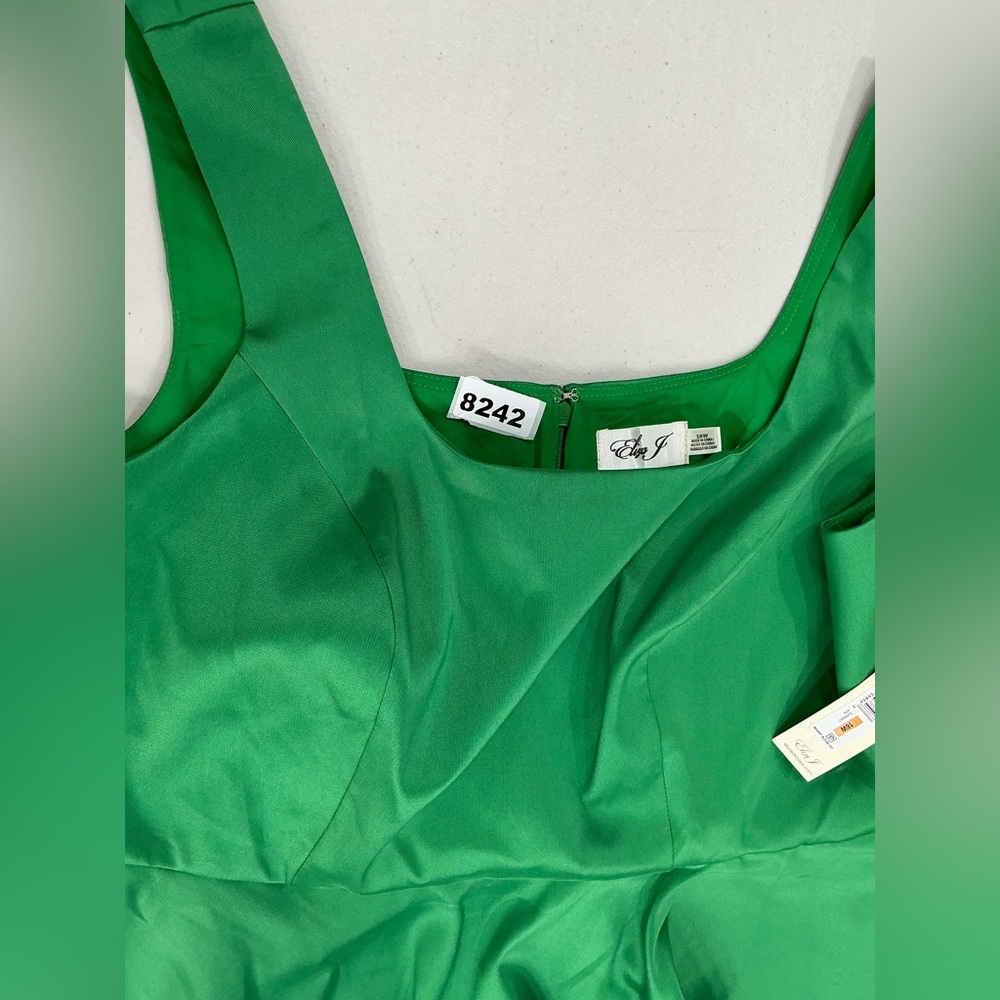 Eliza J Women's Dresses Asymmetrical Midi Green New - Picture 5 of 16
